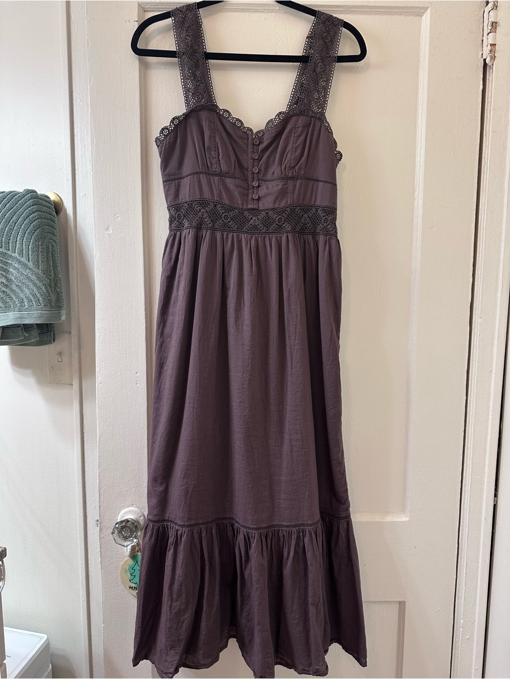 AE soft brown Sleeveless Lace-Trim Midi Dress